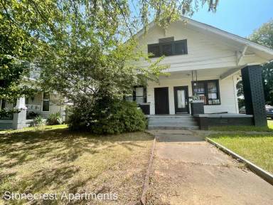 Main picture of 1407 College St