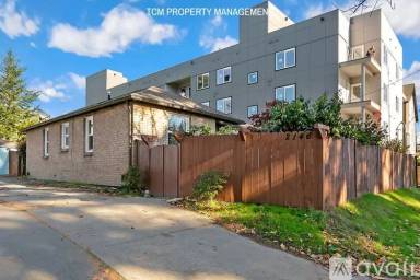 Main picture of 2146 N 185th St