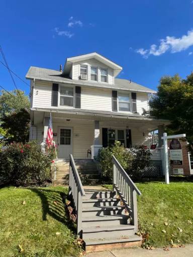 Main picture of 119 S Myers Ave