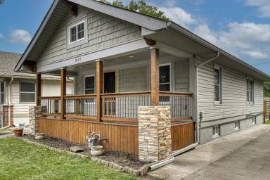 Main picture of 1027 E 21st Ave