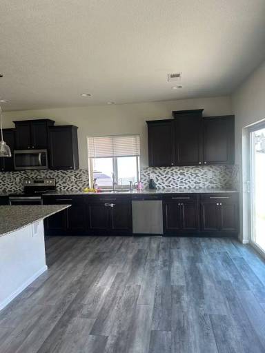 Main picture of 7905 Luminary Ln
