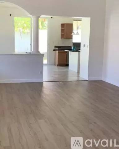 Main picture of 70 Hoku Puhipaka St