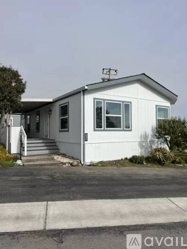 Main picture of 9540 Avonne Ave