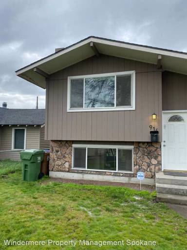 Main picture of 910 E Rich Ave