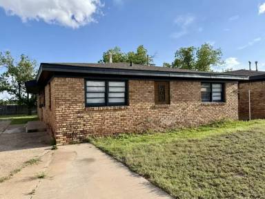 Main picture of 703 47th St