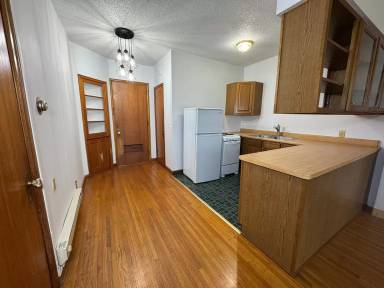 Main picture of 703 S Summit Ave