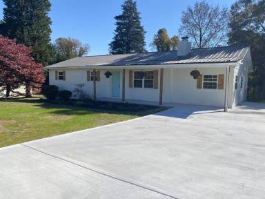 Main picture of 2313 Big Springs Rd