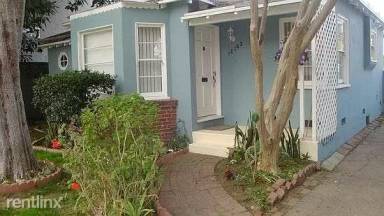 Main picture of 12143 Moorpark St