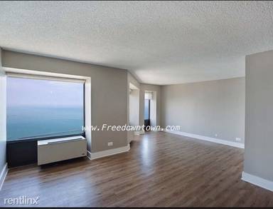 Main picture of 645 N McClurg Ct