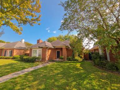Main picture of 8705 Harvest Ridge Dr