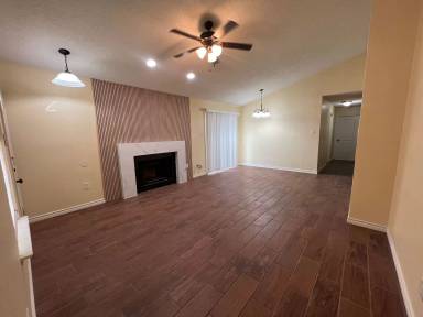 Main picture of 4001 Trotwood Trl