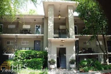 Main picture of 699 Argonne Ave NE