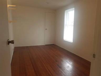 Main picture of 41 Colfax Ave