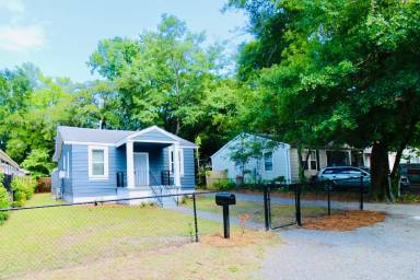 Main picture of 2755 W Surrey Dr