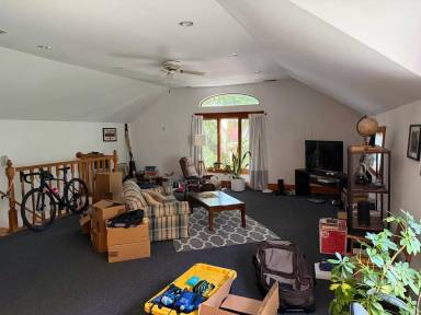 Main picture of 2724 N Racine Ave