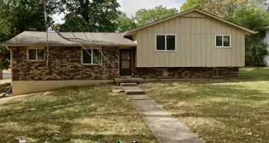 Main picture of 1516 N 63rd Pl
