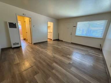 Main picture of 727 E Duane Ave