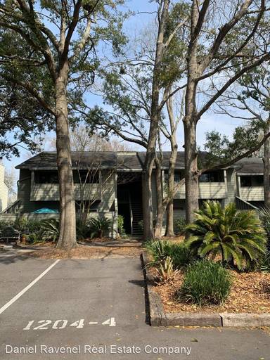 Main picture of 1324 S Sherwood Dr