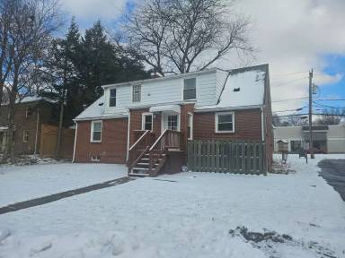 Main picture of 120 Luther Ave
