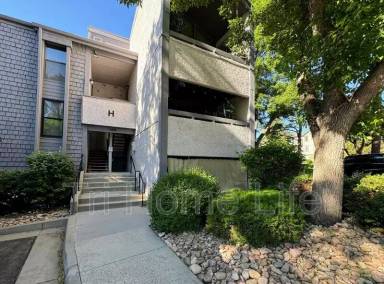Main picture of 6400 S Dayton St