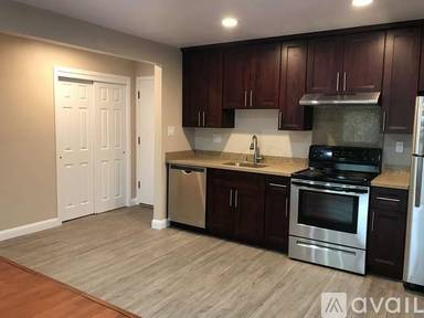 Main picture of 1210 Alameda de las Pulgas