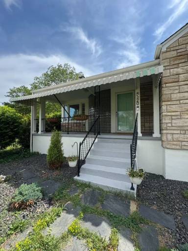 Main picture of 5120 Starkey Rd