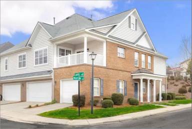 Main picture of 12032 Valley Oak St