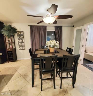 Main picture of 9683 Pettswood Dr