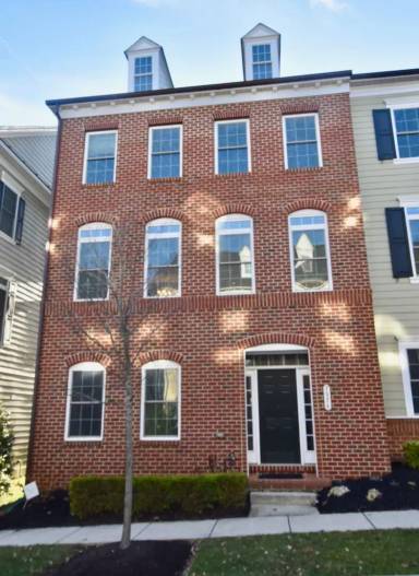 Main picture of 7574 Morris St