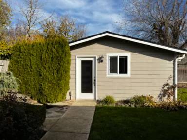 Main picture of 5208 Verda Ln NE
