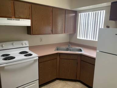 Main picture of 1409 N El Rio Dr