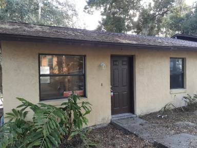 Main picture of 302 Lee St