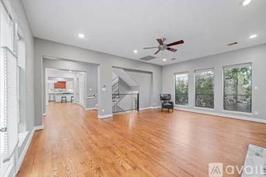 Main picture of 2406 Dorrington St