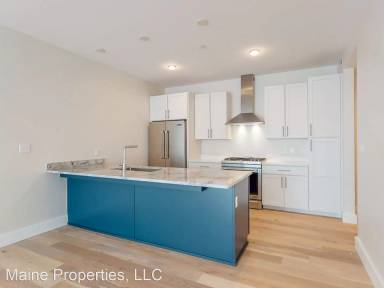 Main picture of 383 Commercial St