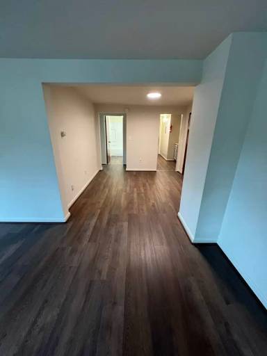 Main picture of 5200 Earl Dr