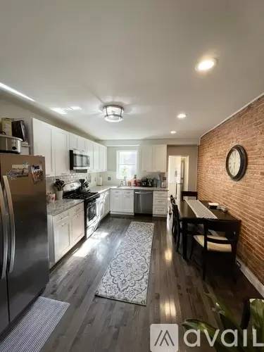 Main picture of 244 S Washington St