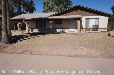 Main picture of 220 E Colgate Dr