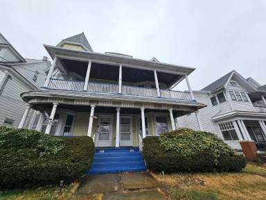 Main picture of 216 S Main Ave