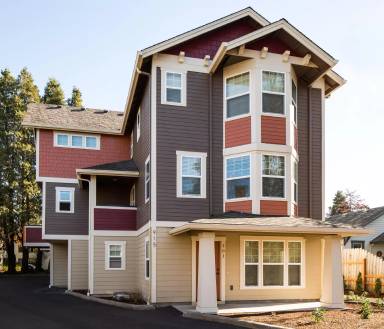 Main picture of 915 SW 10th St