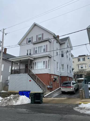 Main picture of 613 Durfee St