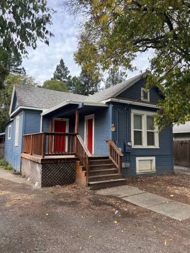 Main picture of 21 Pierson St