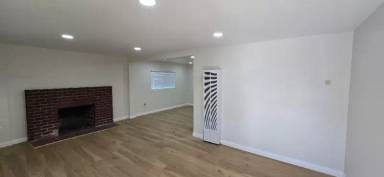 Main picture of 8662 Walker St