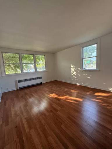 Main picture of 6951 Roosevelt Blvd
