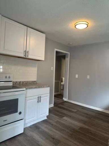 Main picture of 2864 E 10th Ave