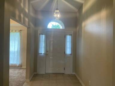 Main picture of 4923 Timber Ridge Dr