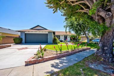 Main picture of 15011 Eton Cir