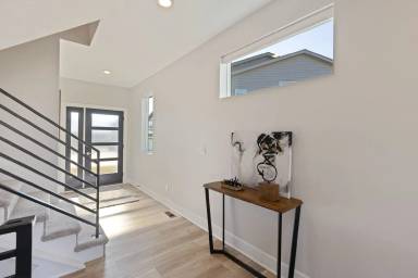 Main picture of 924 Lincoln Way