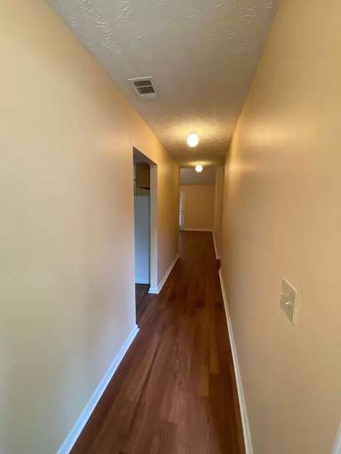 Main picture of 1955 Rosie St