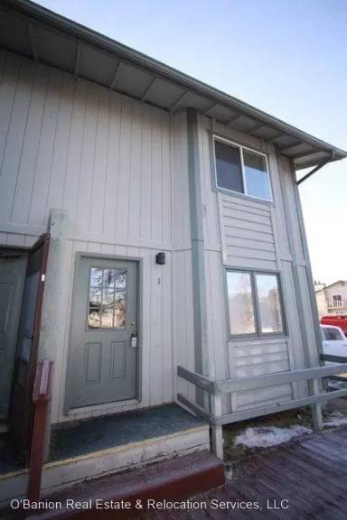 Main picture of 1701 Russian Jack Dr