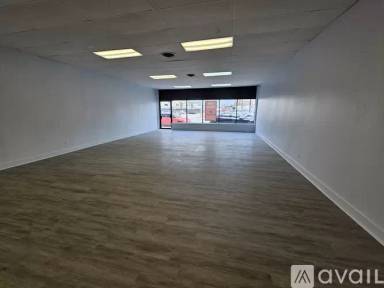 Main picture of 3346 N Milwaukee Ave